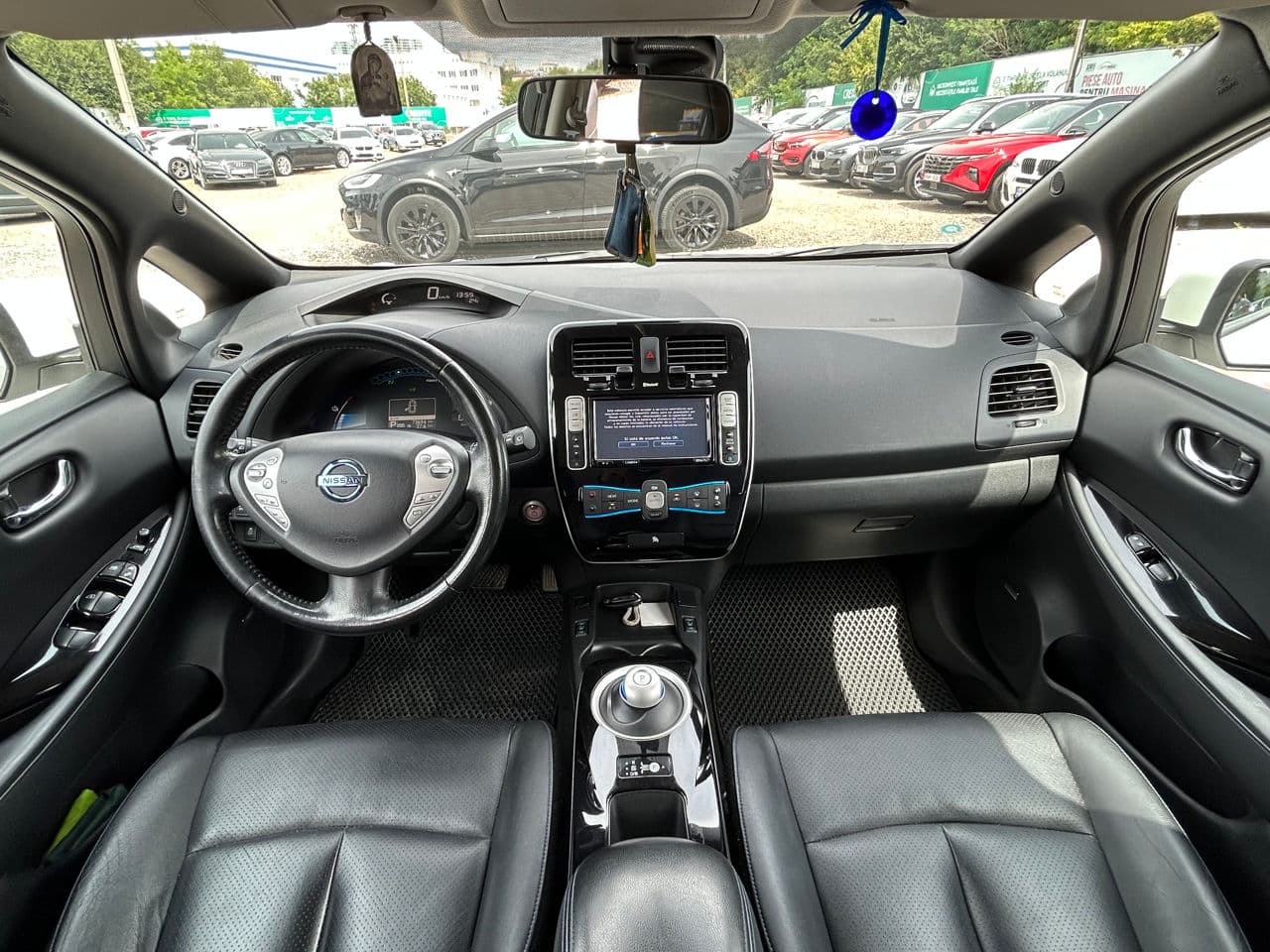 Nissan Leaf 2013 — Миниатюра 6