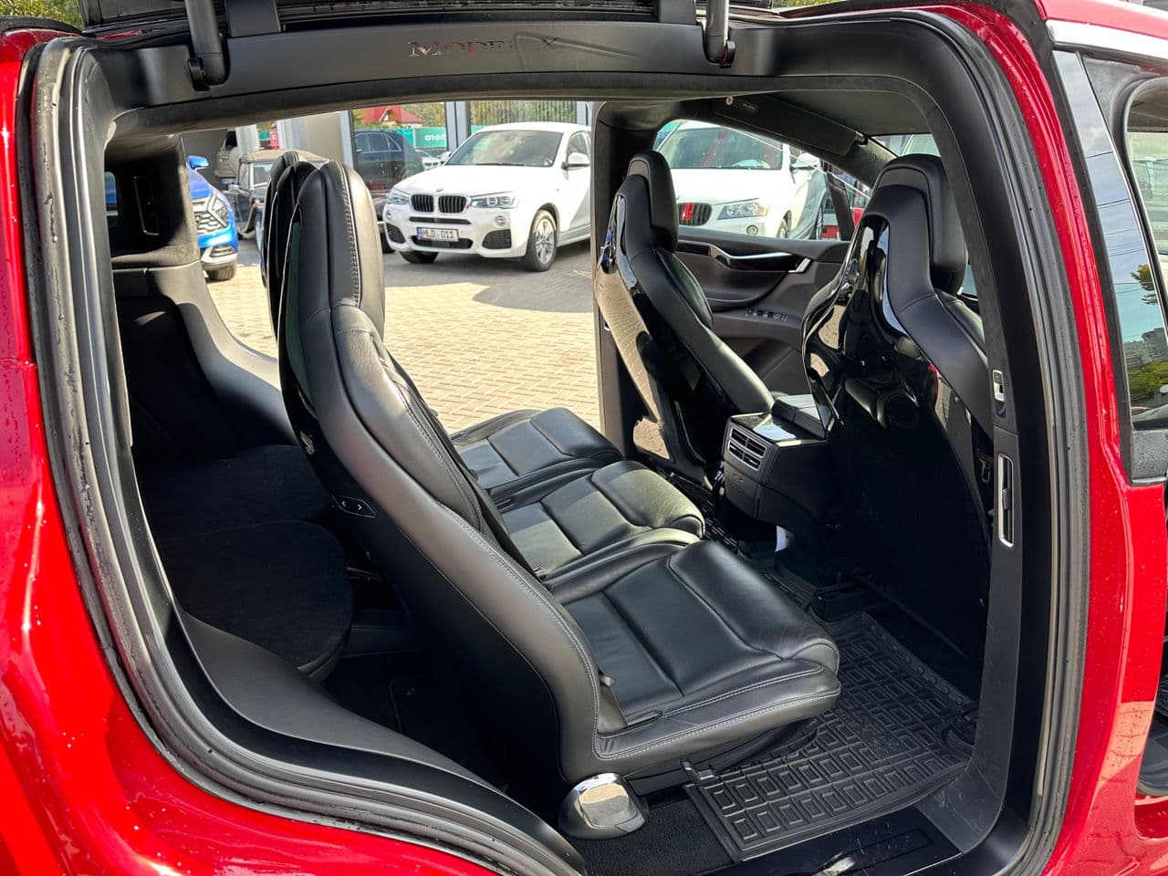 Tesla Model X 2016 — Миниатюра 18