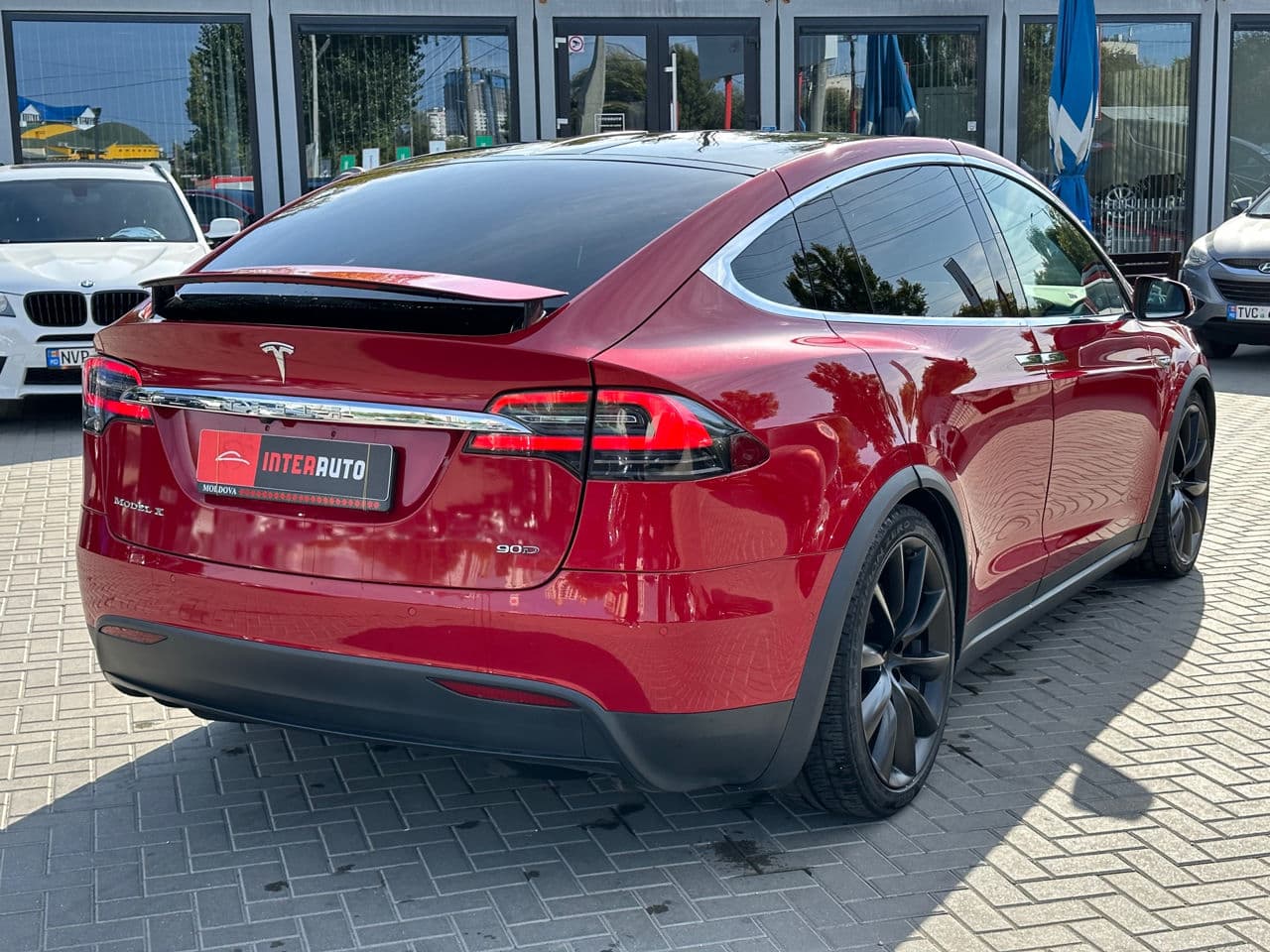 Tesla Model X 2016 — Миниатюра 3