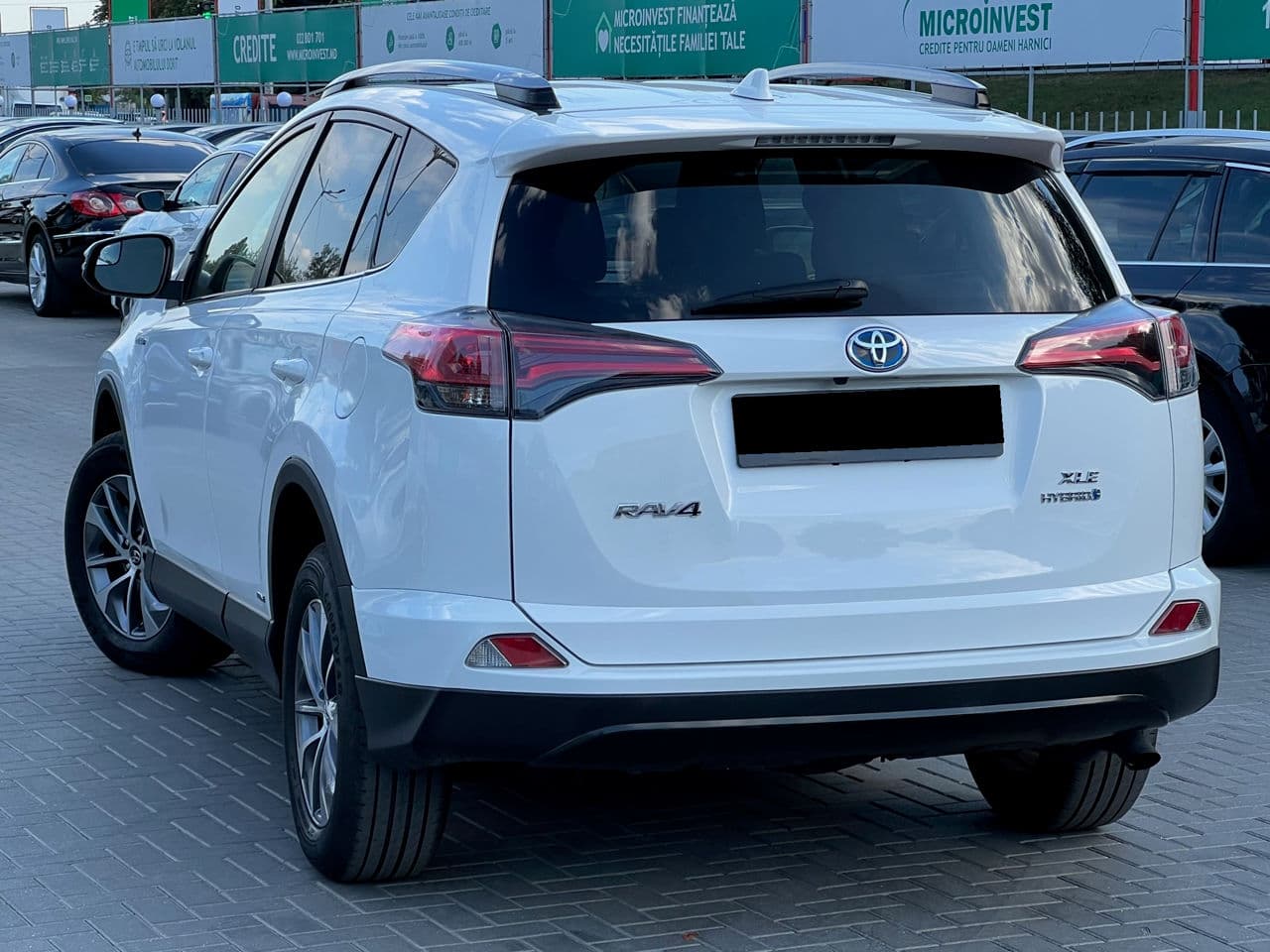 Toyota Rav-4 2018 — Миниатюра 3