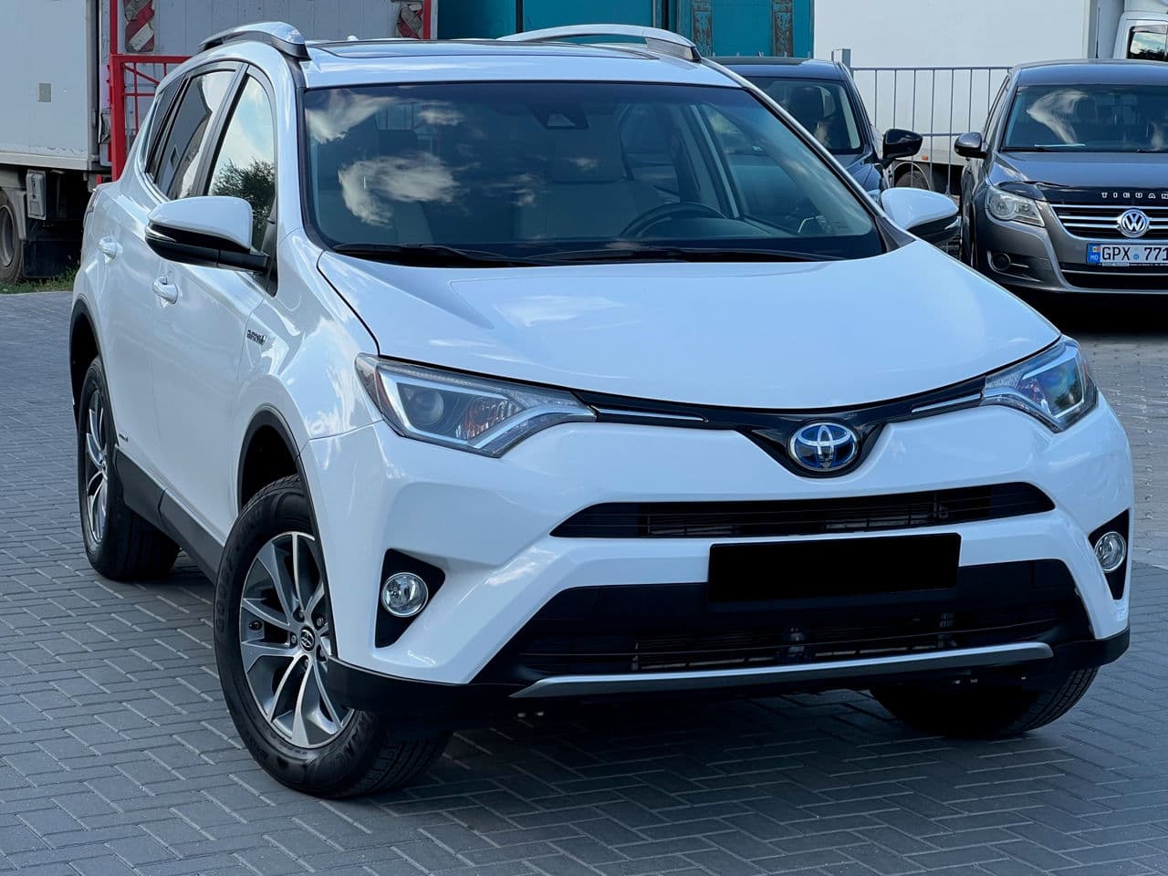 Toyota Rav-4 2018 — Миниатюра 4