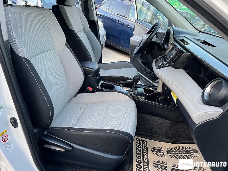 Toyota Rav-4 2018 — Миниатюра 19