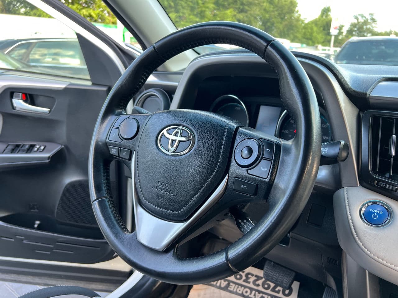 Toyota Rav-4 2018 — Миниатюра 15