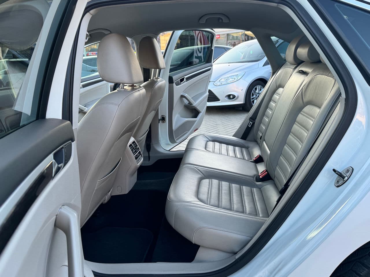 Volkswagen Passat 2016 — Миниатюра 13