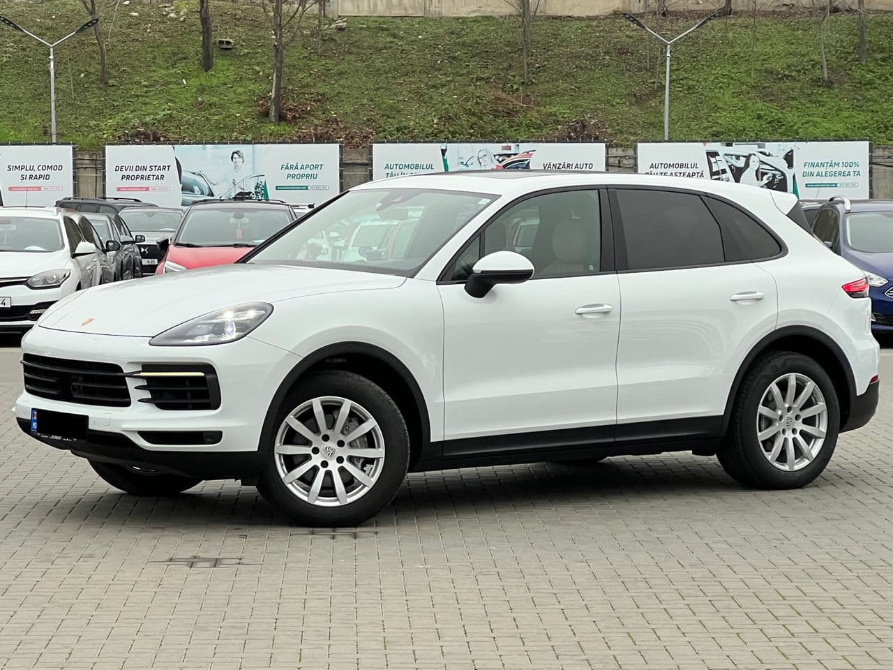 Porsche Cayenne 2018 — Миниатюра 2