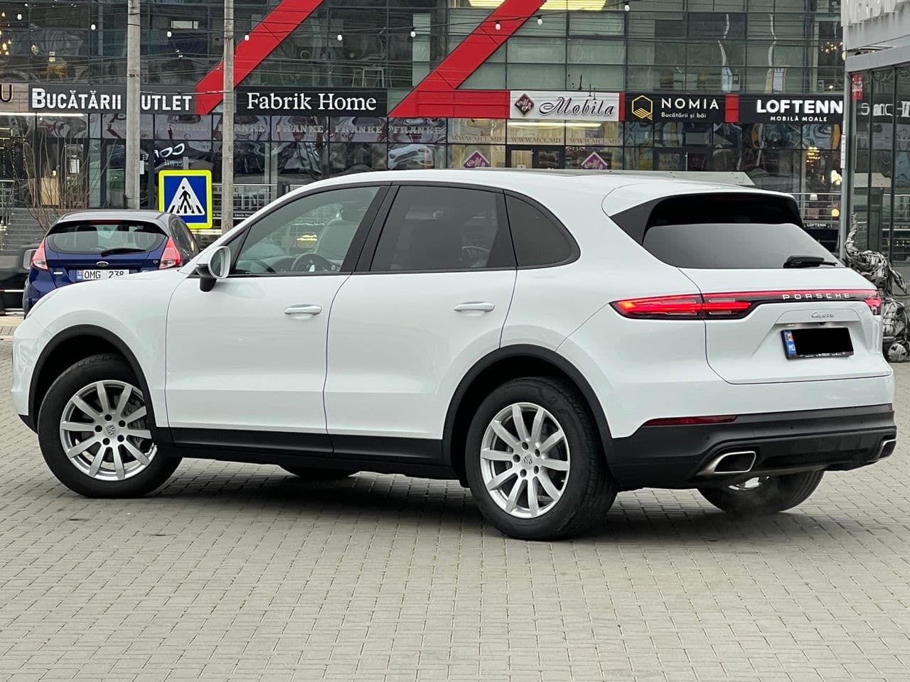 Porsche Cayenne 2018 — Миниатюра 4