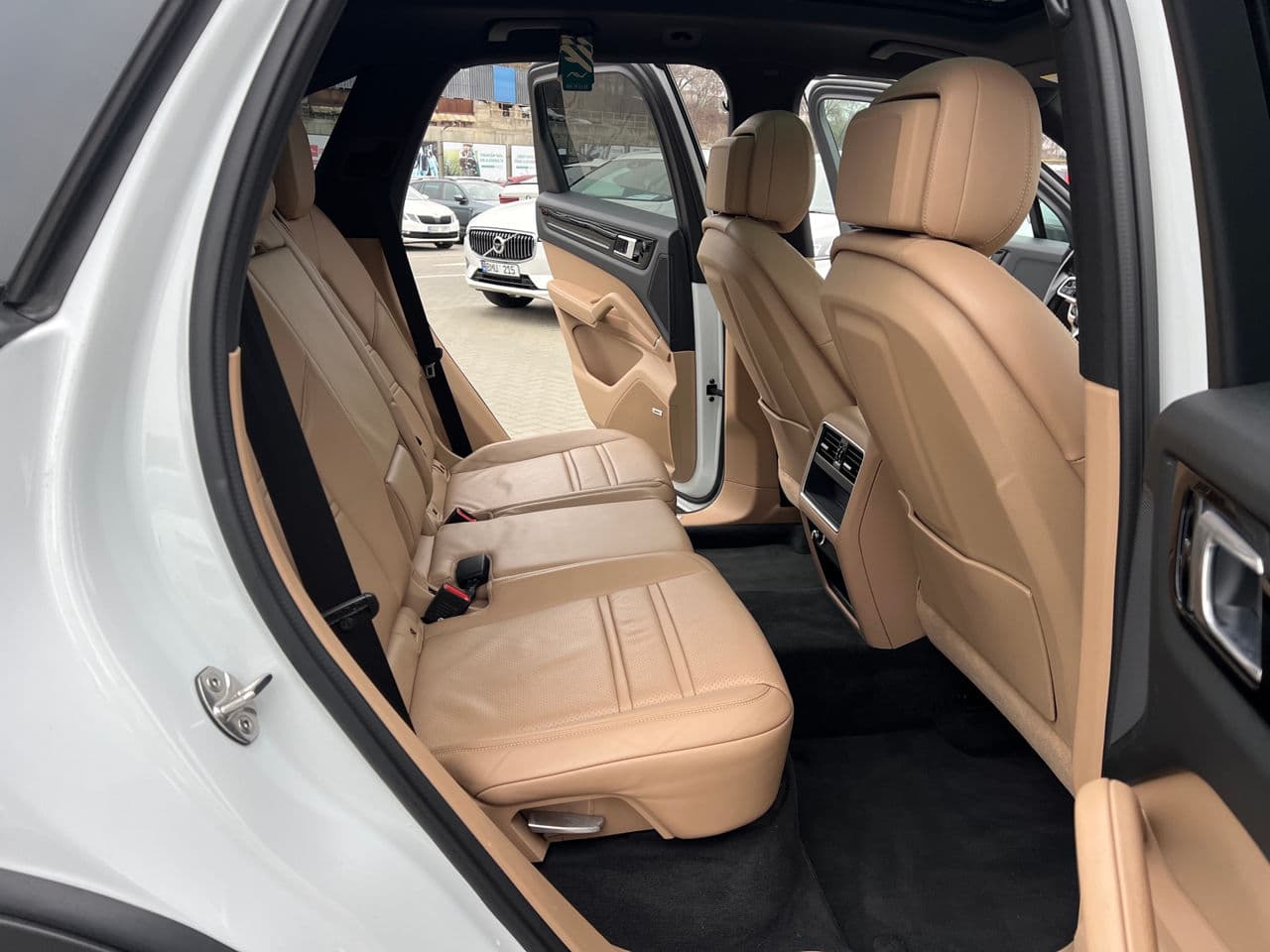 Porsche Cayenne 2018 — Миниатюра 14