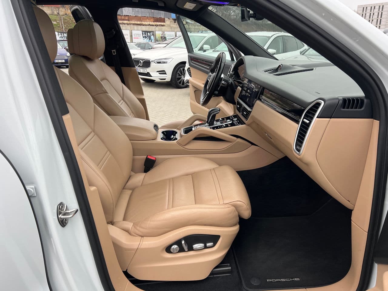 Porsche Cayenne 2018 — Миниатюра 16
