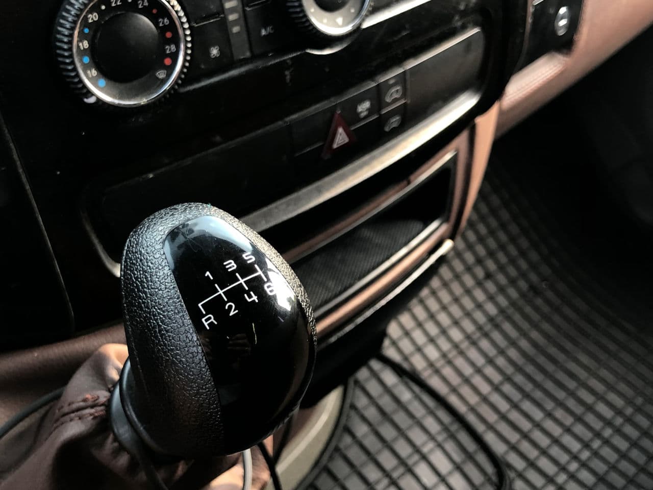 Mercedes Sprinter 2016 — Миниатюра 12