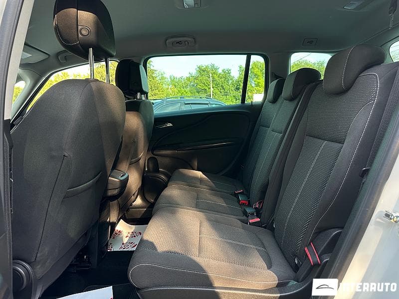 Opel Zafira 2017 — Миниатюра 19