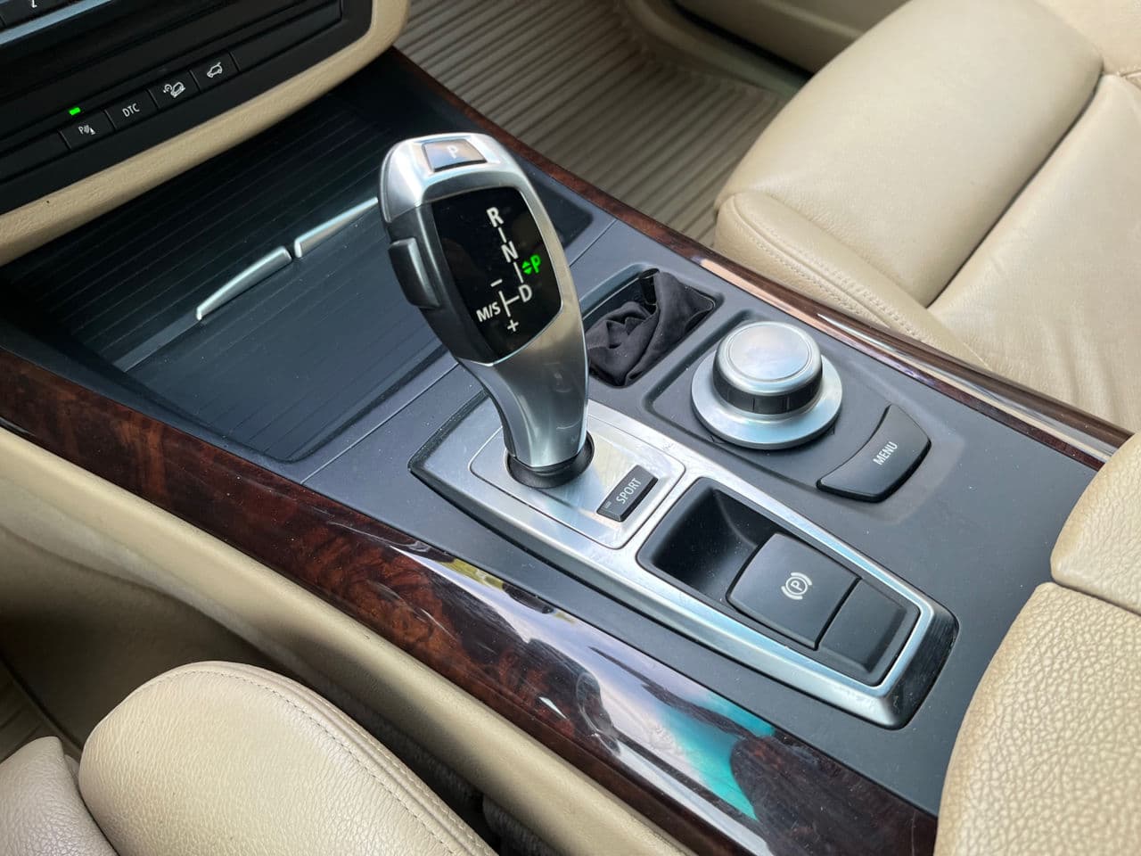 BMW X5 4.8i 2008 — Миниатюра 12