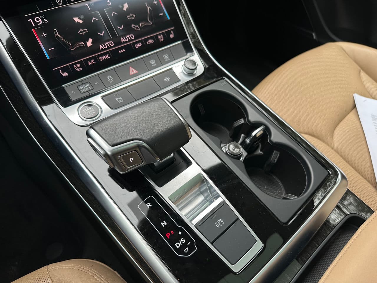 Audi Q7 2022 — Миниатюра 18