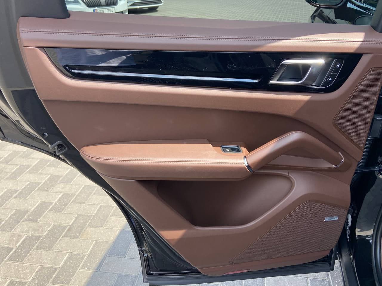 Porsche Cayenne 2023 — Миниатюра 15