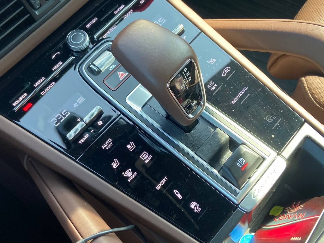 Porsche Cayenne 2023 — Миниатюра 14