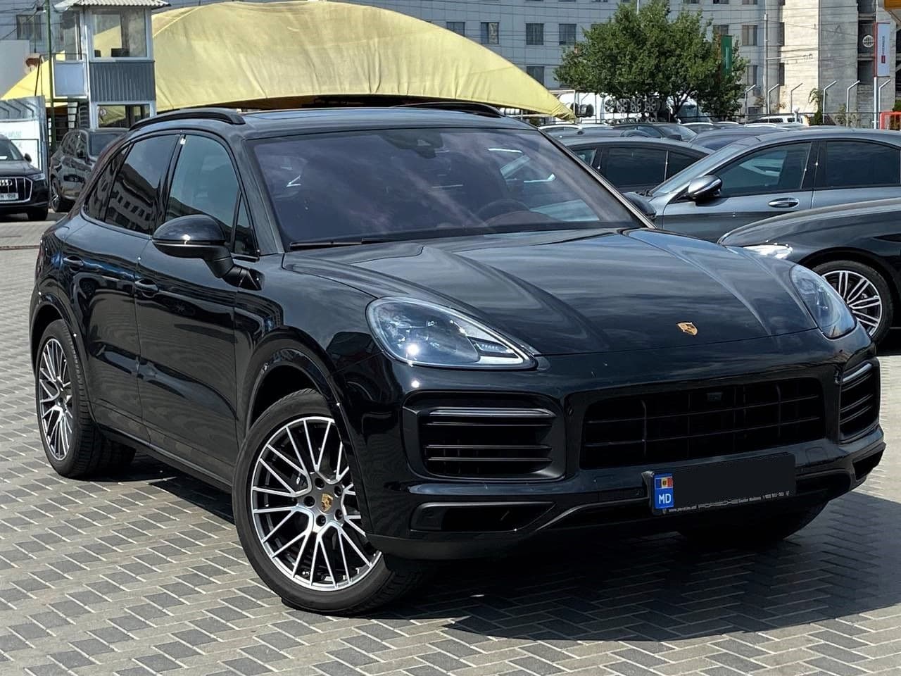 Porsche Cayenne 2023 — Миниатюра 3