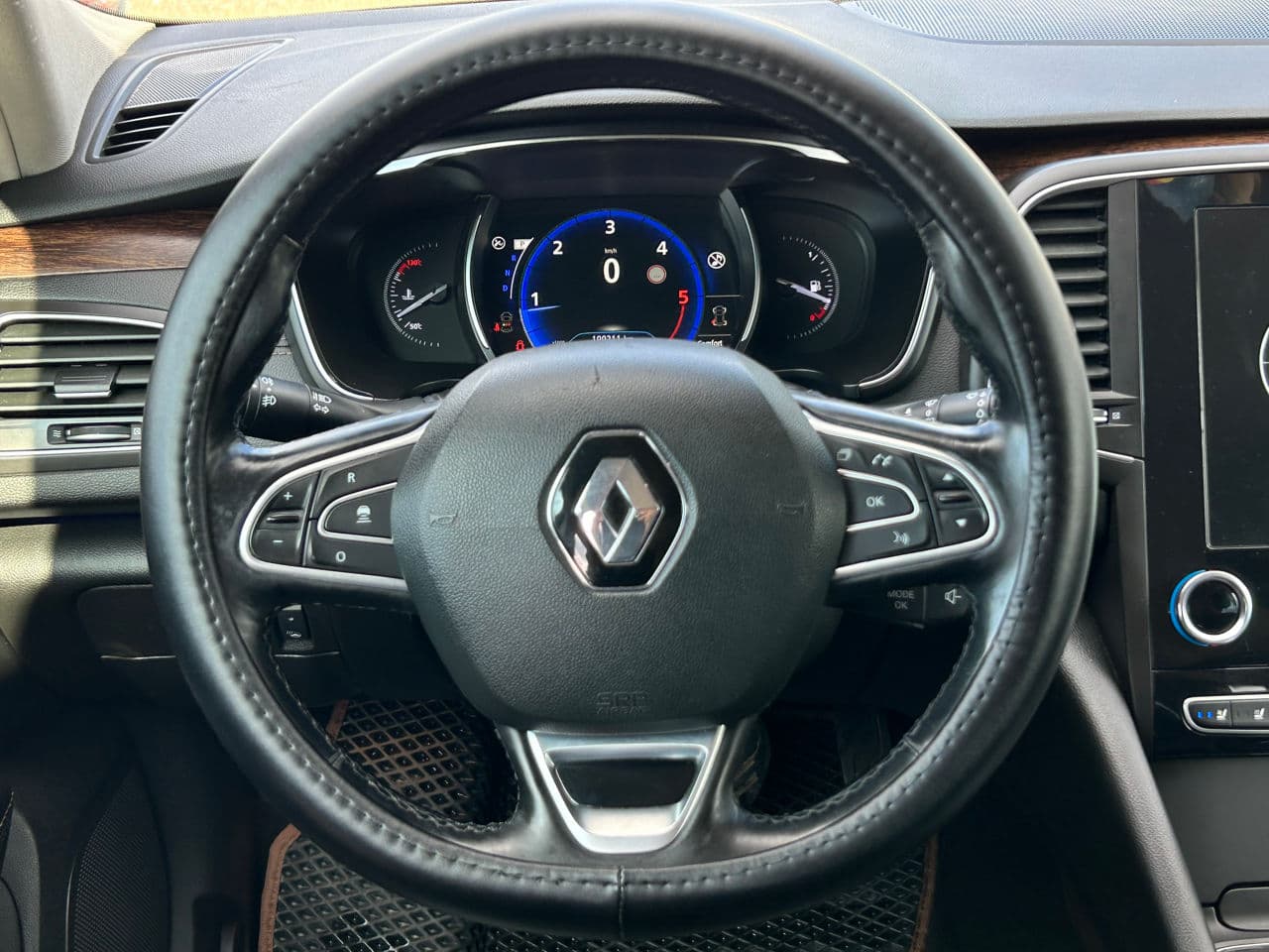 Renault Talisman 2017 — Миниатюра 12