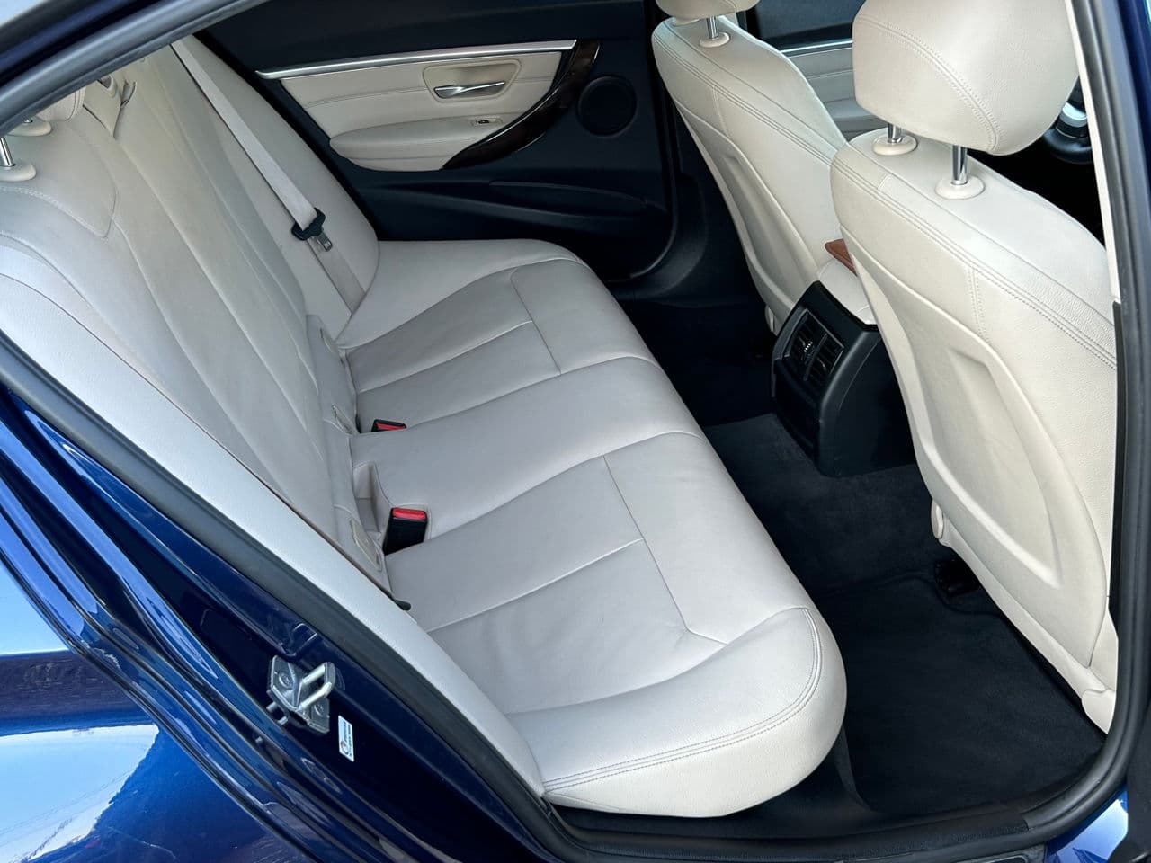 BMW 320 2016 — Миниатюра 17