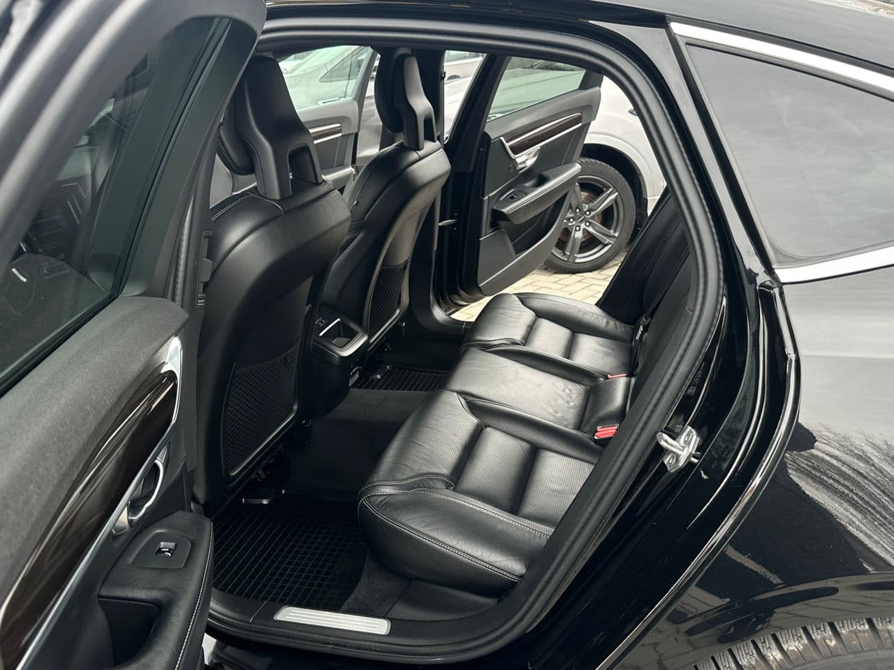 Volvo S 90 2017 — Миниатюра 13