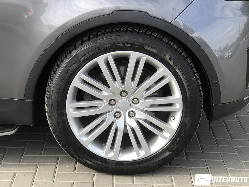 Land Rover Discovery 2017 — Миниатюра 5