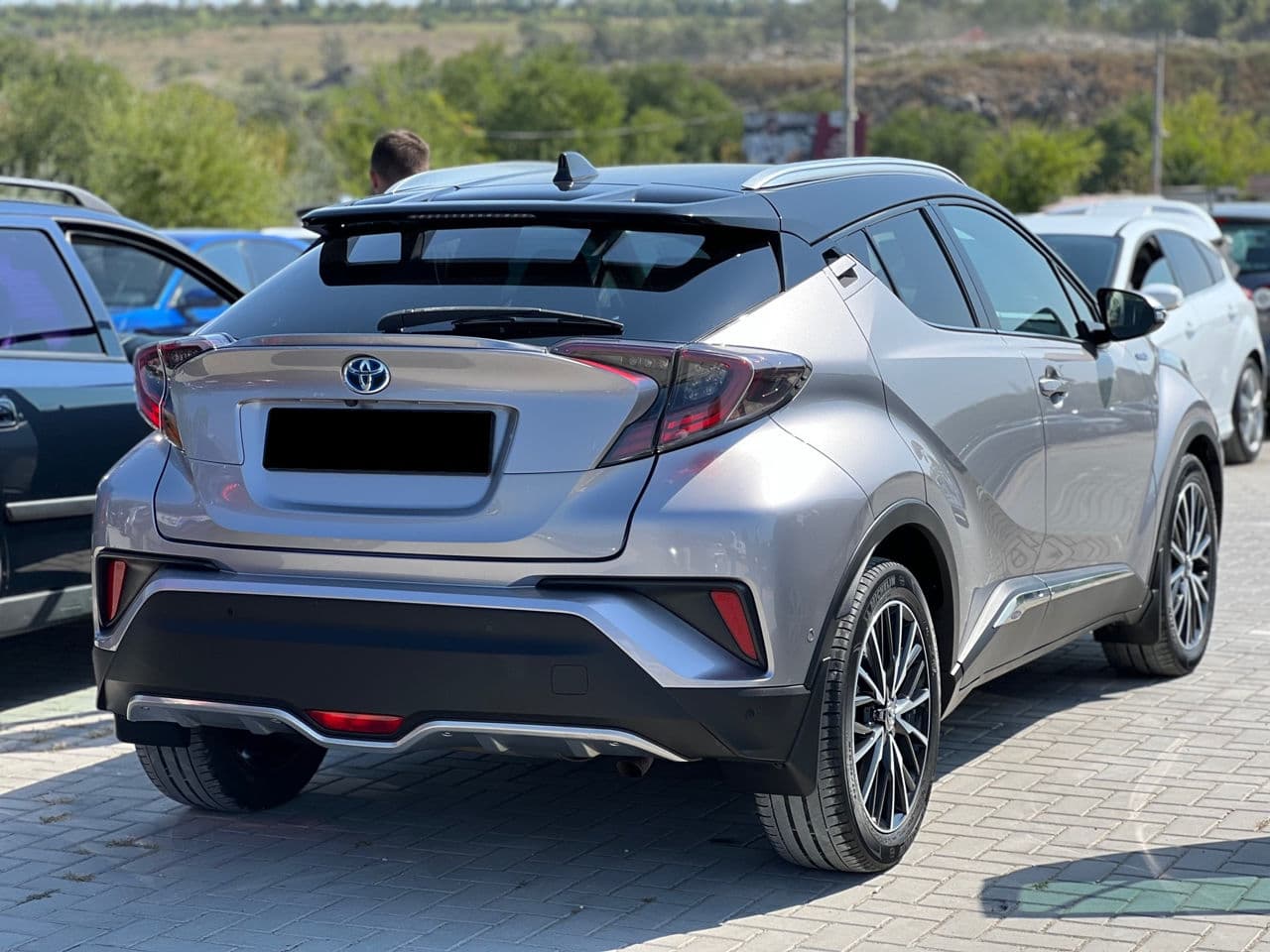 Toyota C-HR 2017 — Миниатюра 2