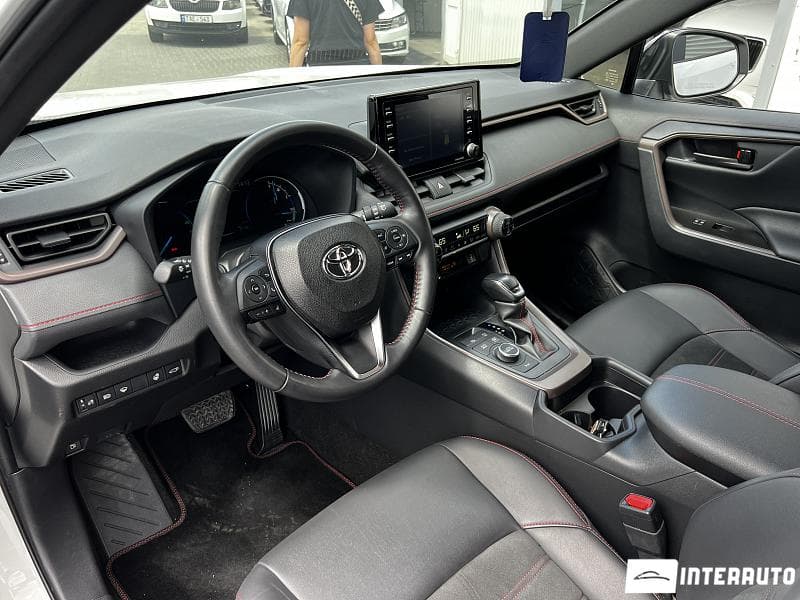 Toyota Rav-4 2021 — Миниатюра 7