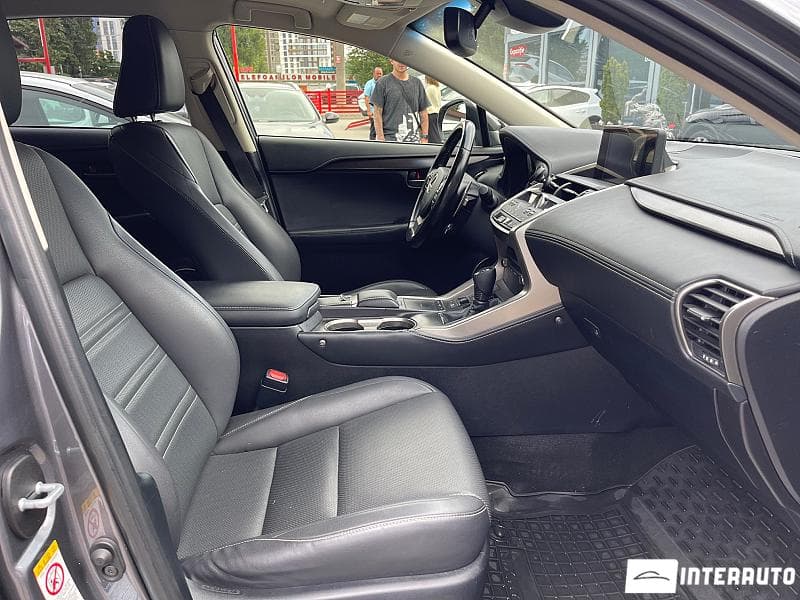 Lexus NX 200T 2017 — Миниатюра 8