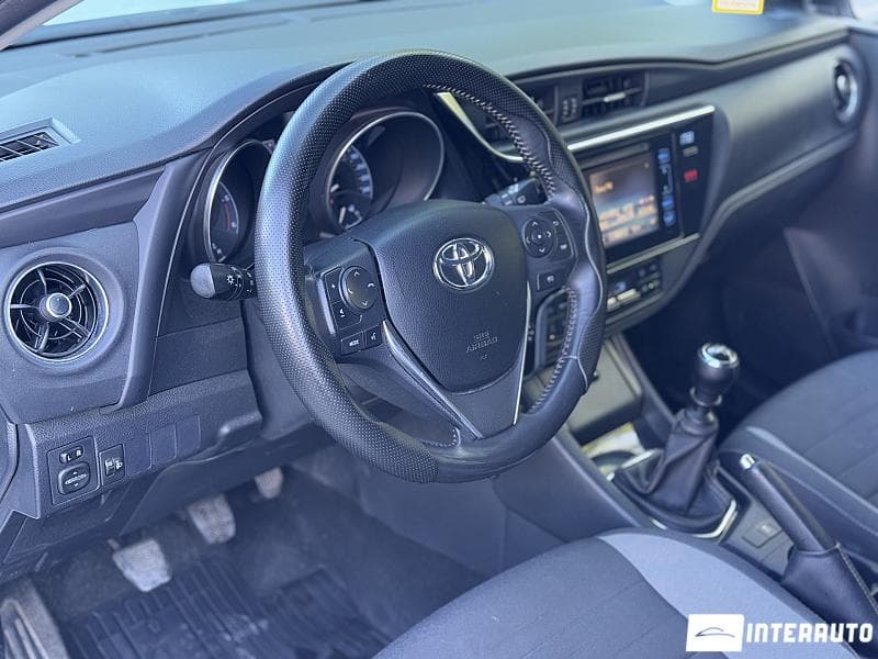 Toyota Auris 2015 — Миниатюра 7