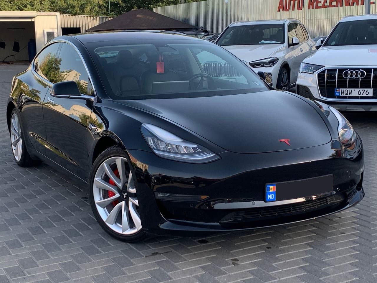 Tesla Model 3 2018 — Миниатюра 3