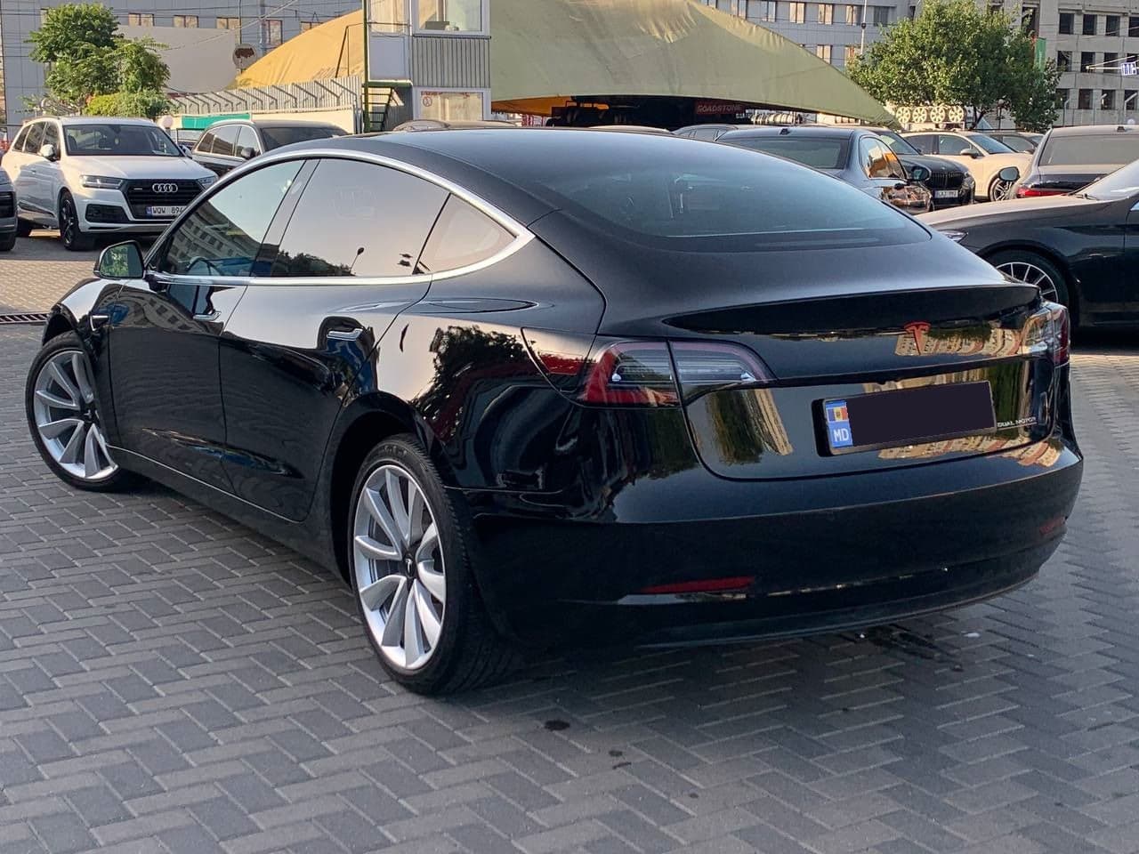 Tesla Model 3 2018 — Миниатюра 2