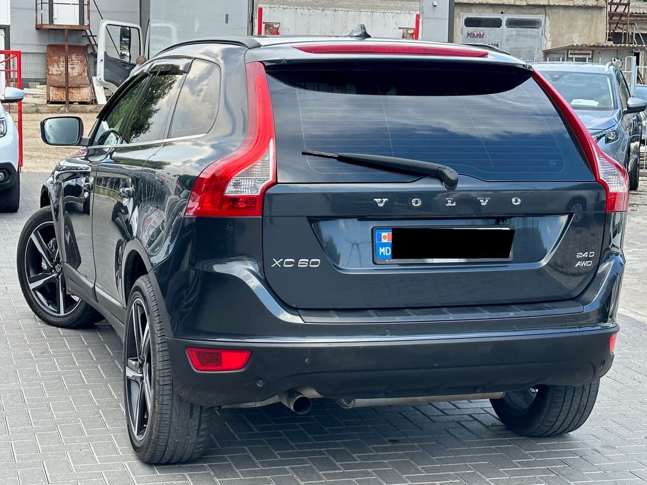 Volvo XC 60 2009 — Миниатюра 3