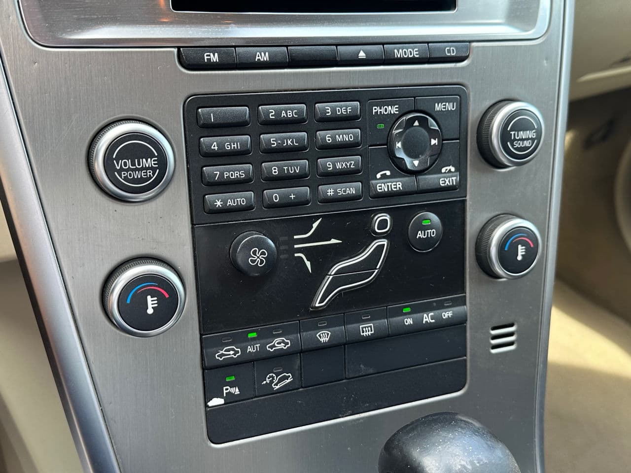 Volvo XC 60 2009 — Миниатюра 10