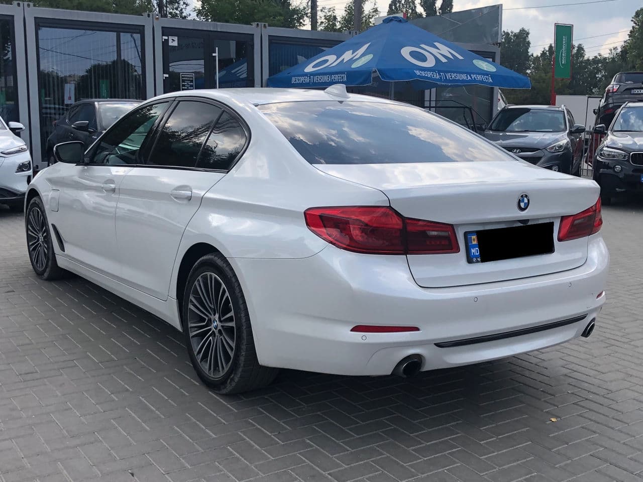 BMW 530e 2018 — Миниатюра 2