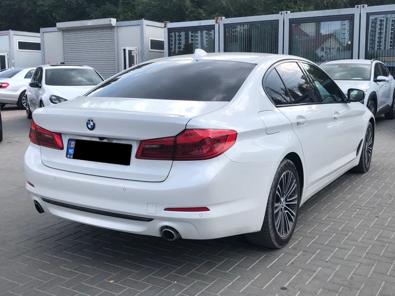 BMW 530e 2018 — Миниатюра 3