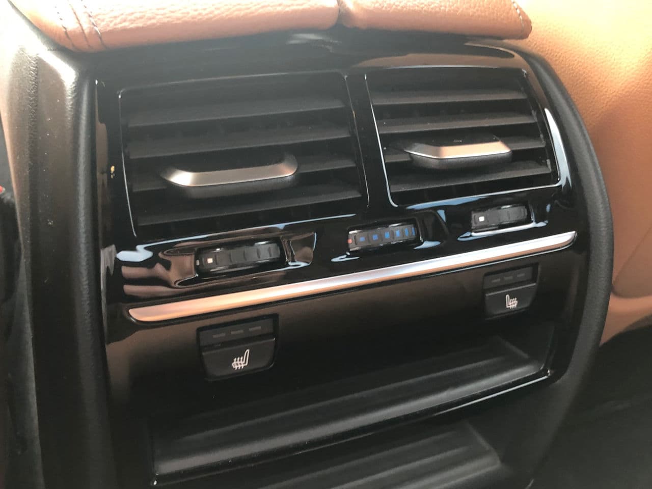 BMW 530e 2018 — Миниатюра 21