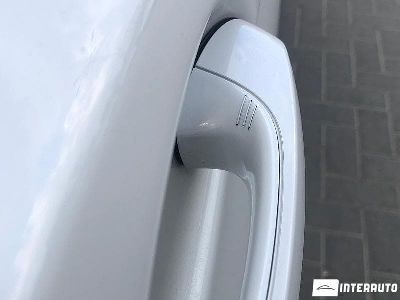 BMW 530e 2018 — Миниатюра 5