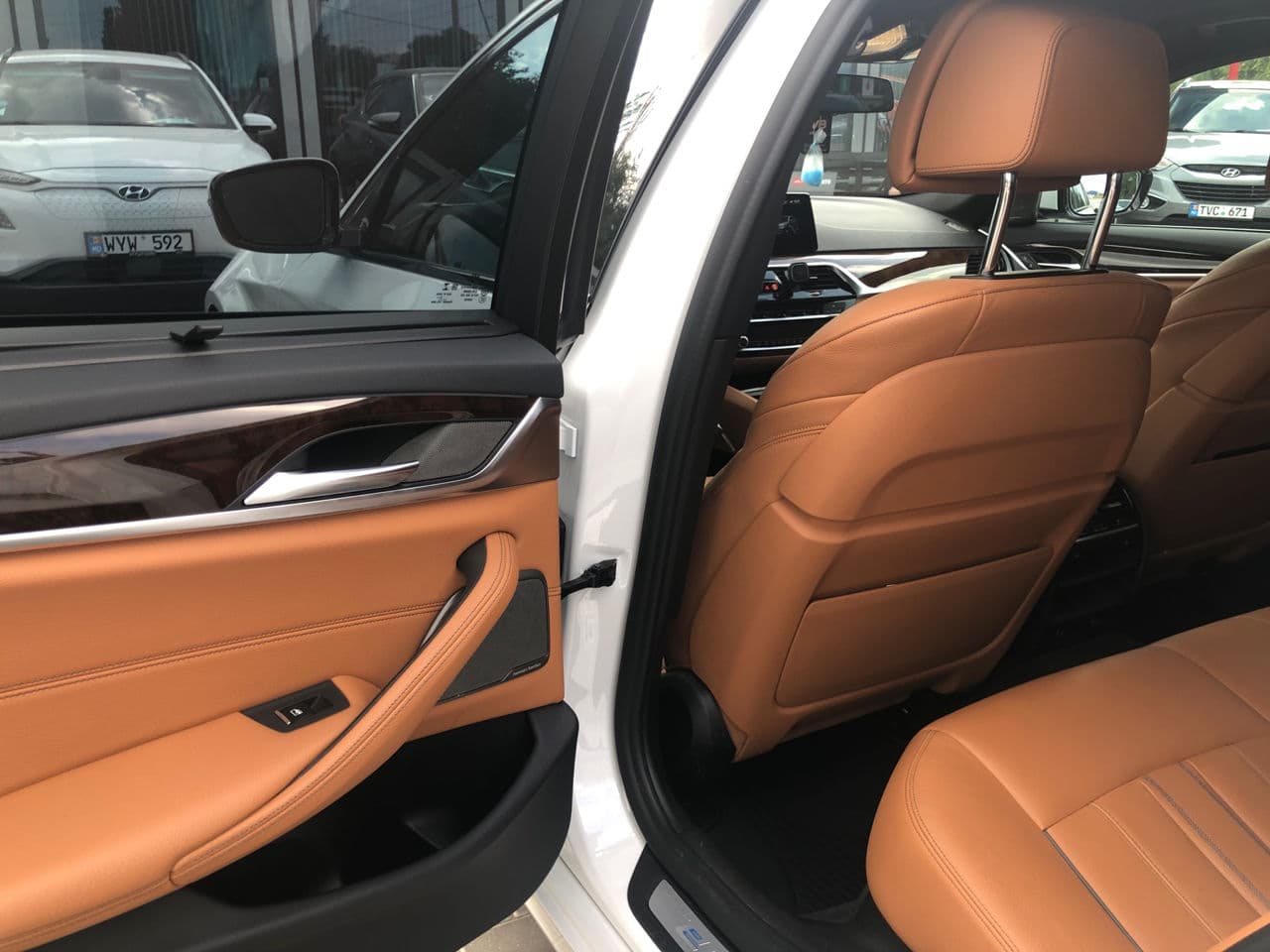 BMW 530e 2018 — Миниатюра 22