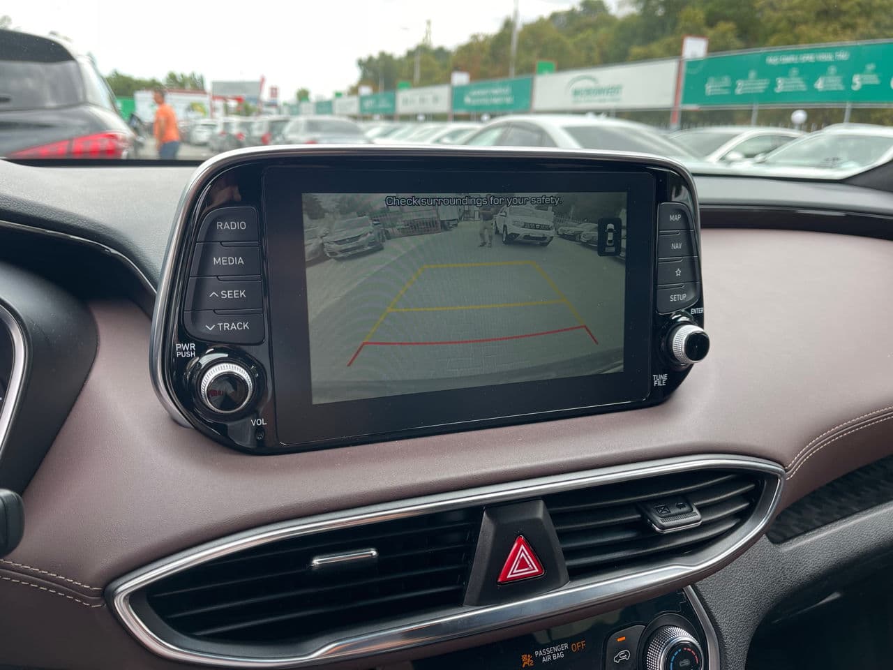 Hyundai Santa Fe 2018 — Миниатюра 10