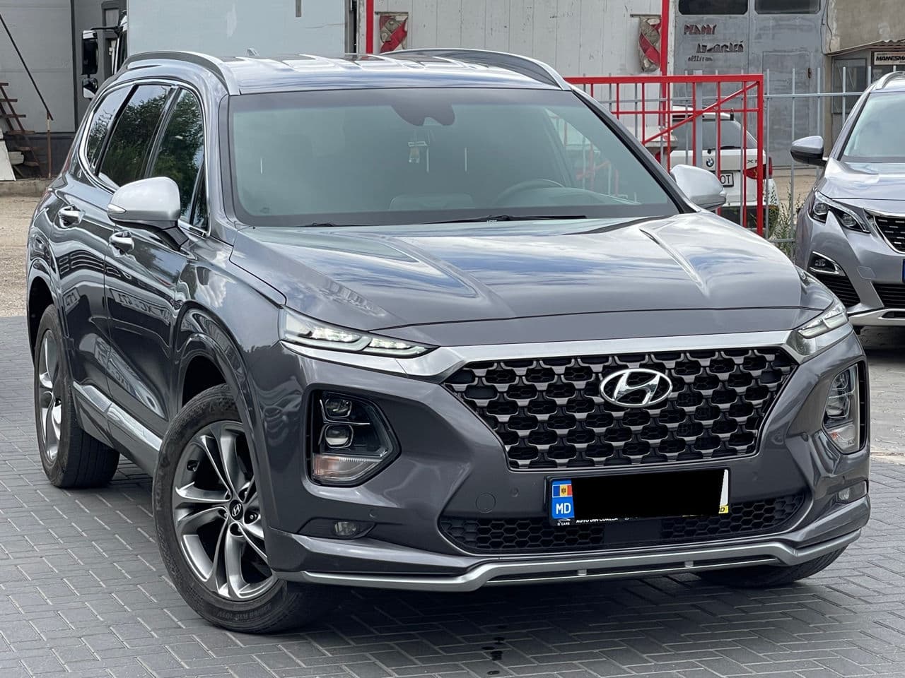 Hyundai Santa Fe 2018 — Миниатюра 2