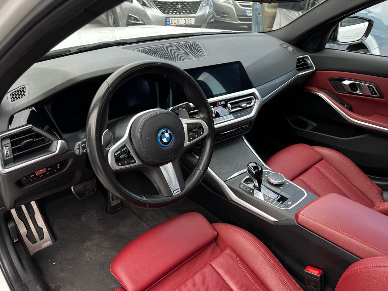 BMW 330E 2021 — Миниатюра 9