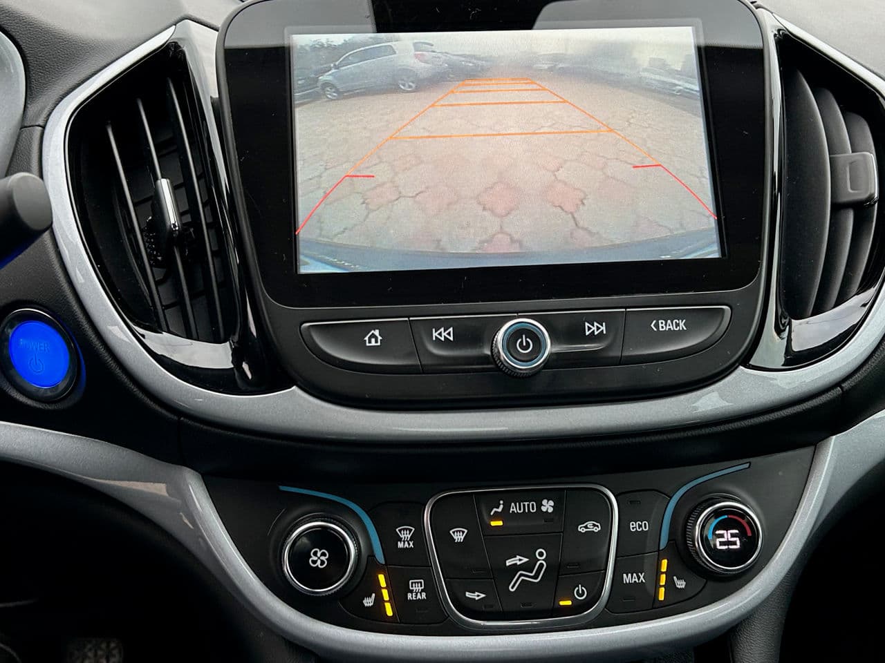 Chevrolet Volt 2015 — Миниатюра 11