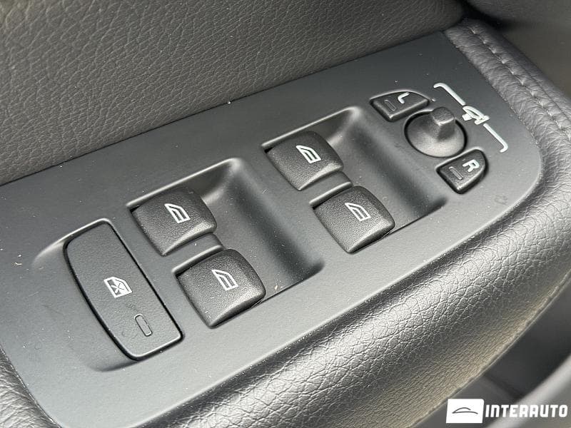 Volvo XC 60 2019 — Миниатюра 20