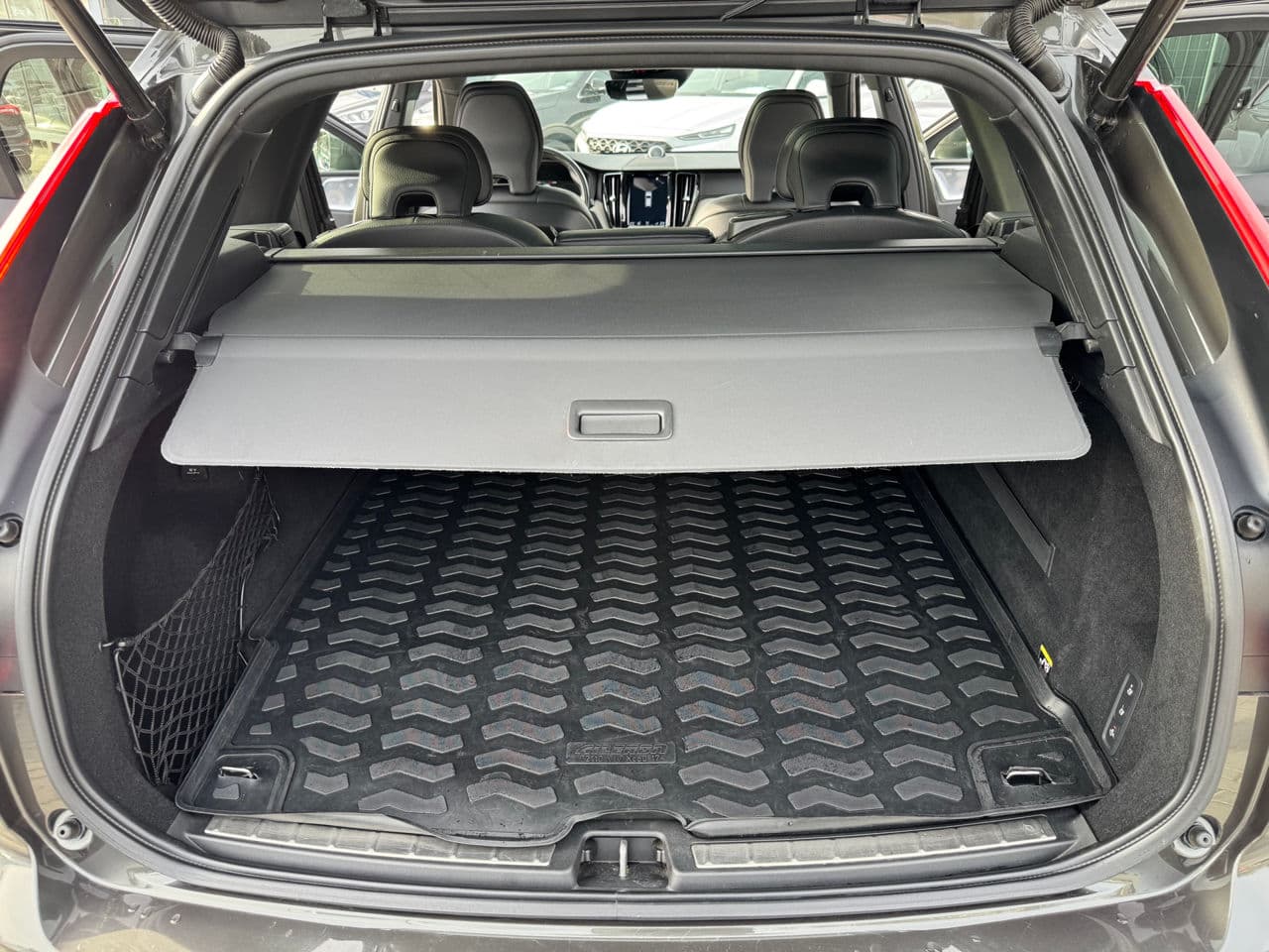 Volvo XC 60 2019 — Миниатюра 24
