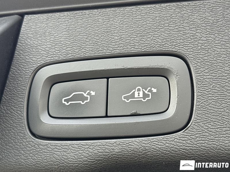 Volvo XC 60 2019 — Миниатюра 23