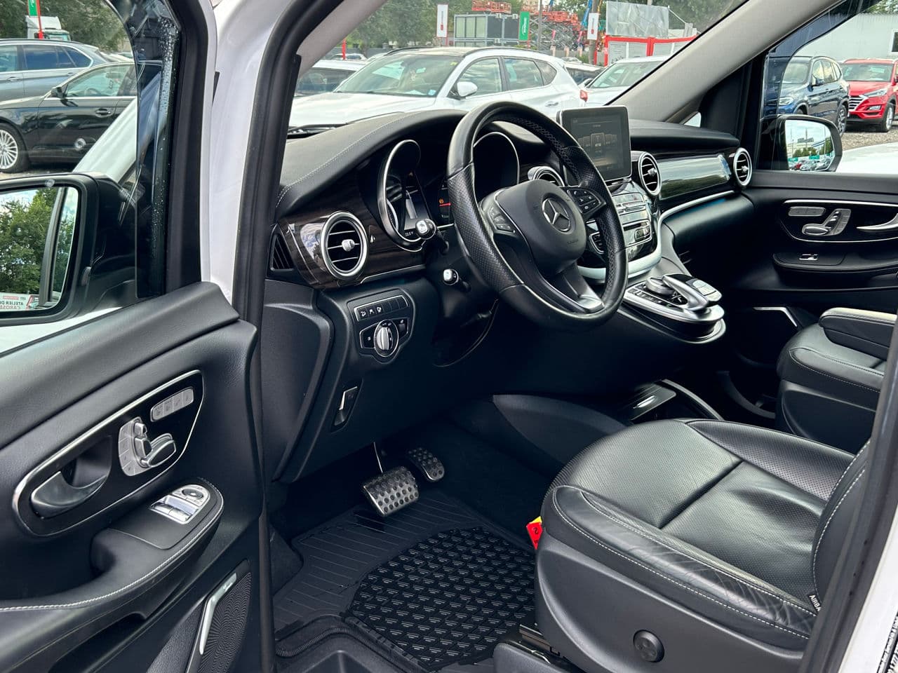 Mercedes V 250 2019 — Миниатюра 7