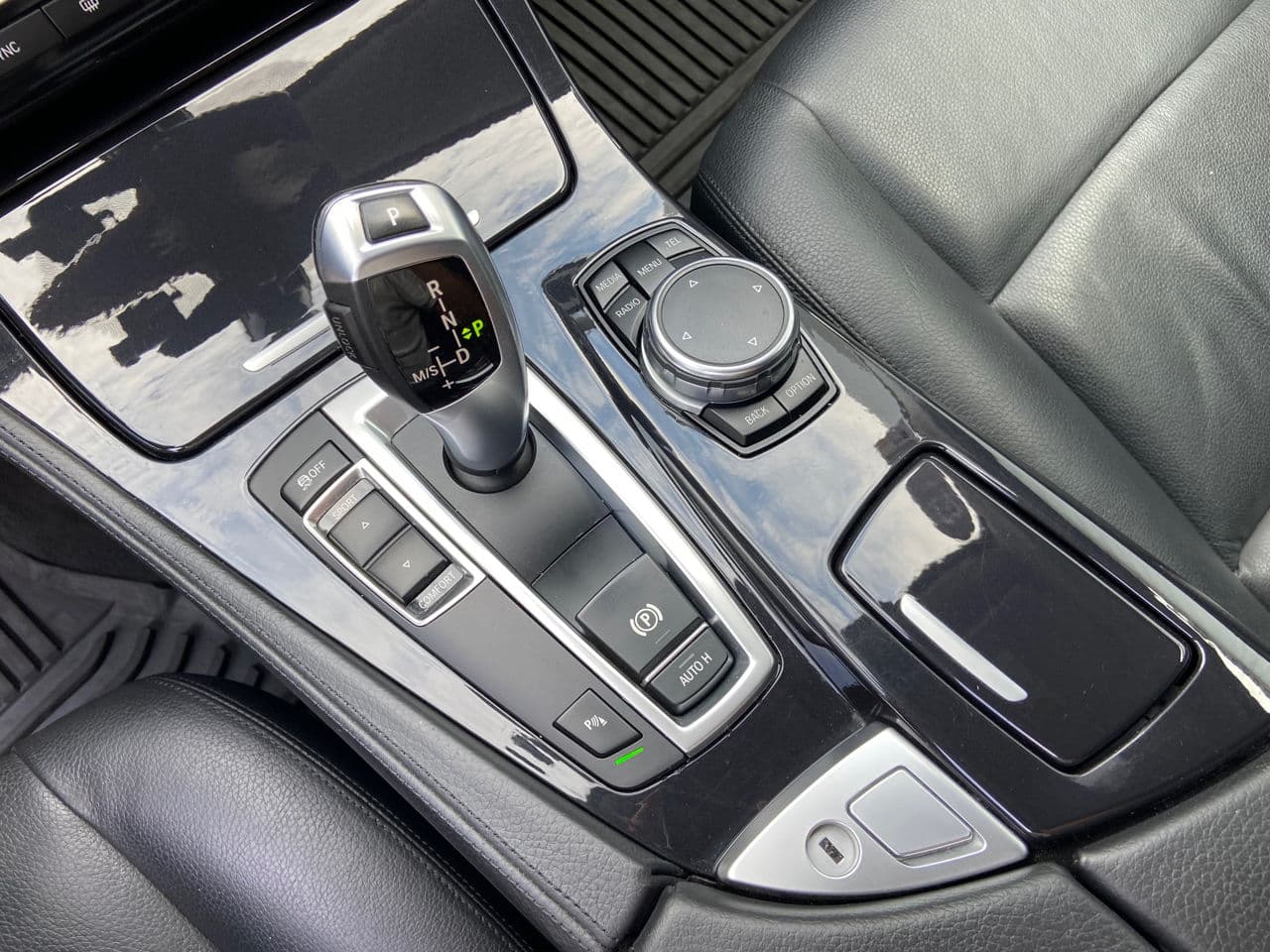 BMW 520 2014 — Миниатюра 14