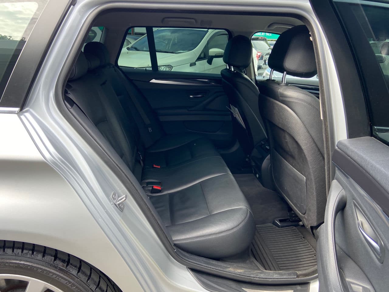 BMW 520 2014 — Миниатюра 16