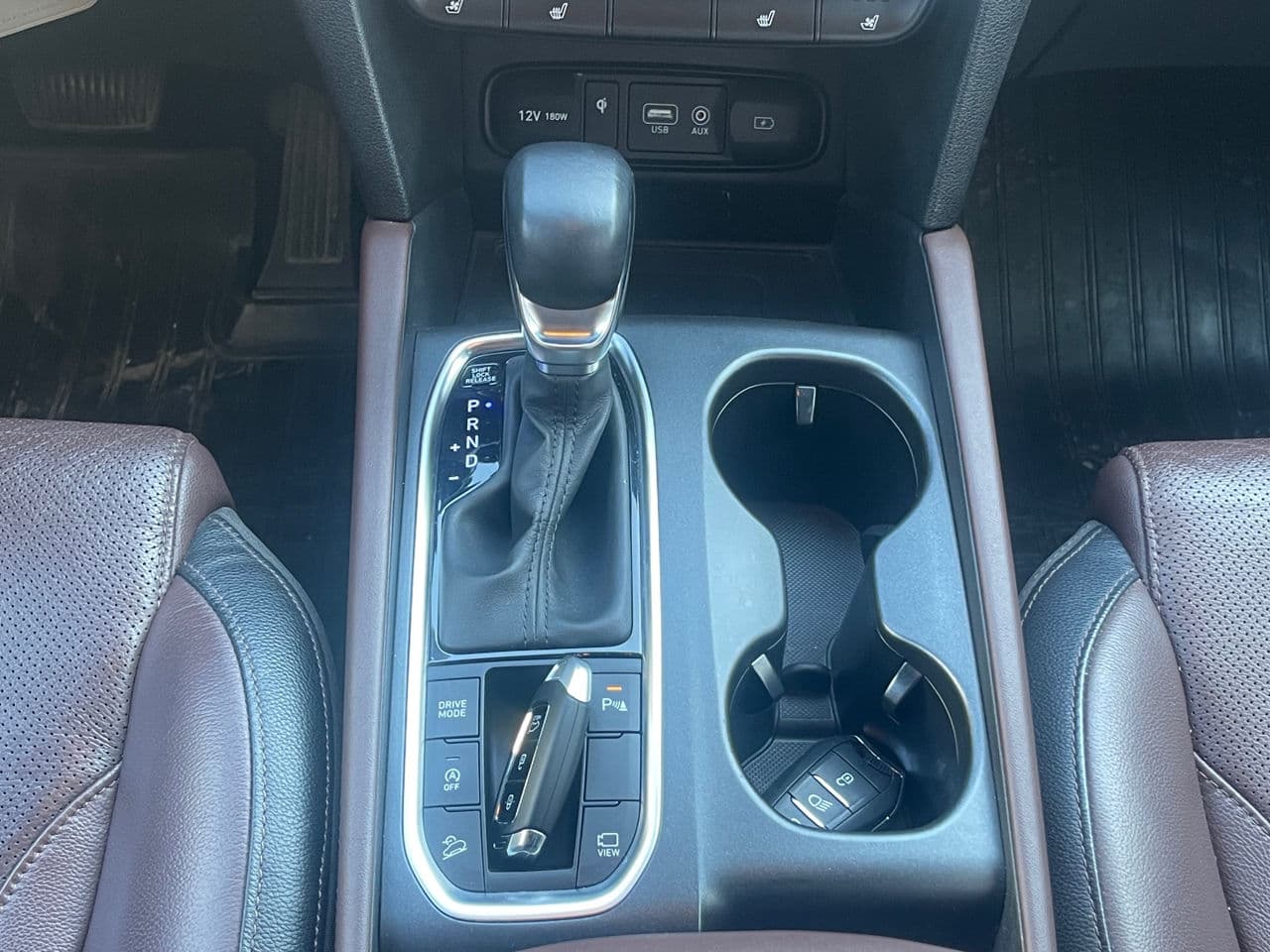 Hyundai Santa Fe 2019 — Миниатюра 13