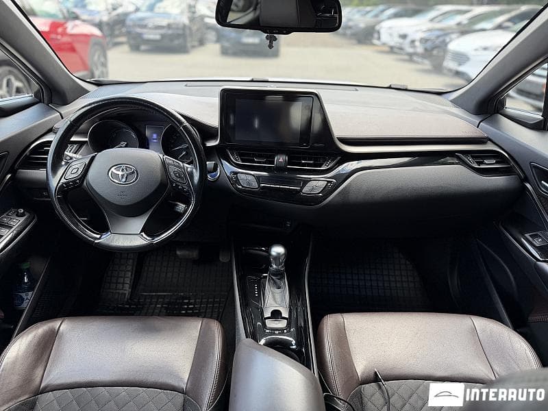 Toyota C-HR 2017 — Миниатюра 16