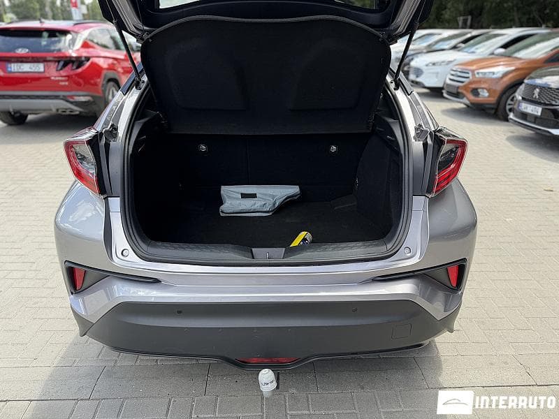 Toyota C-HR 2017 — Миниатюра 7