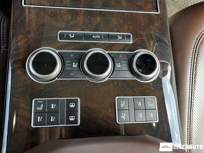 Land Rover Range Rover Vogue 2013 — Миниатюра 13